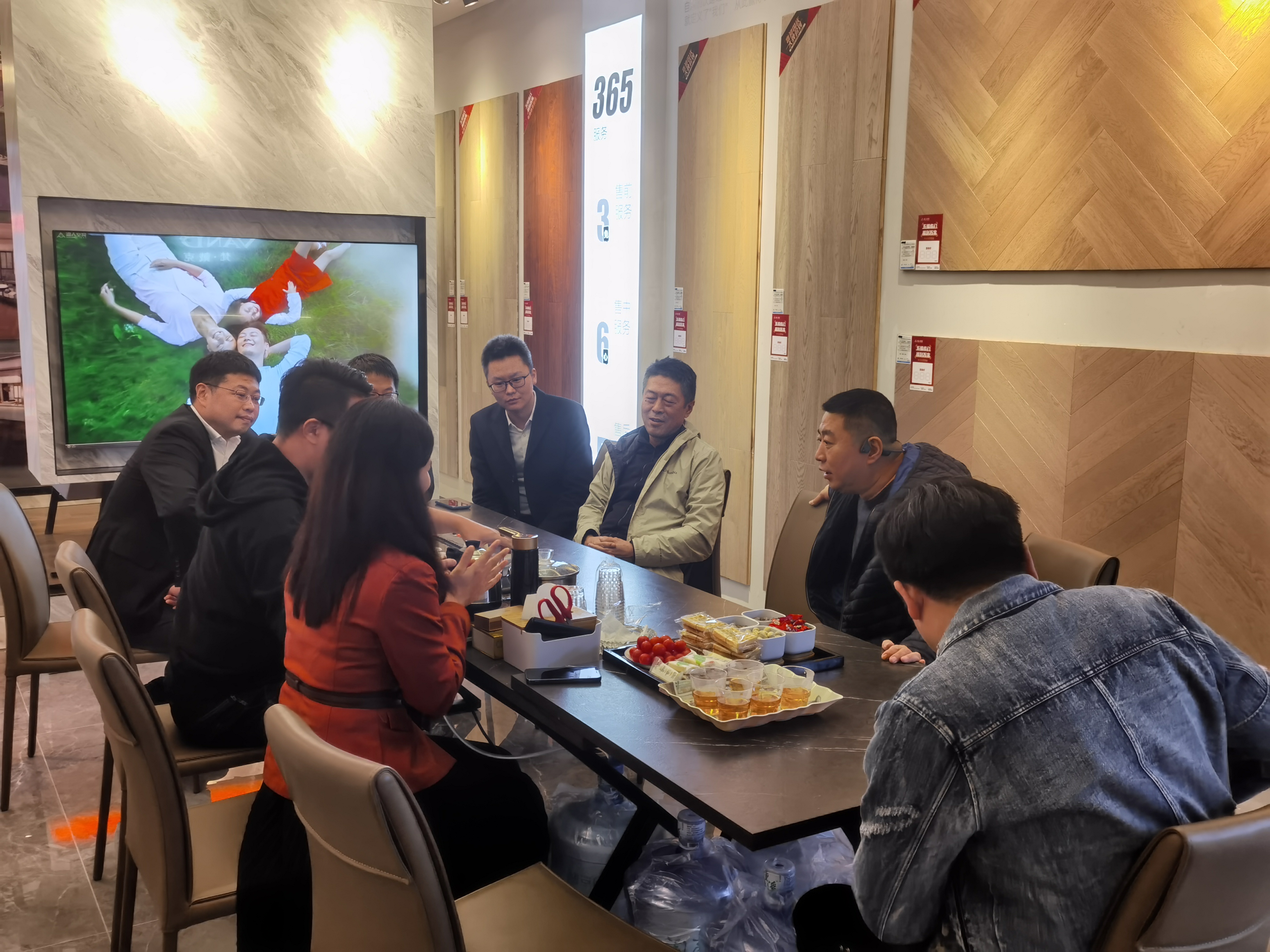 中國林業集團副總經理朱成慶蒞臨中林福人調研考察(圖2) 中國林業集團副總經理朱成慶蒞臨中林福人調研考察(圖2)